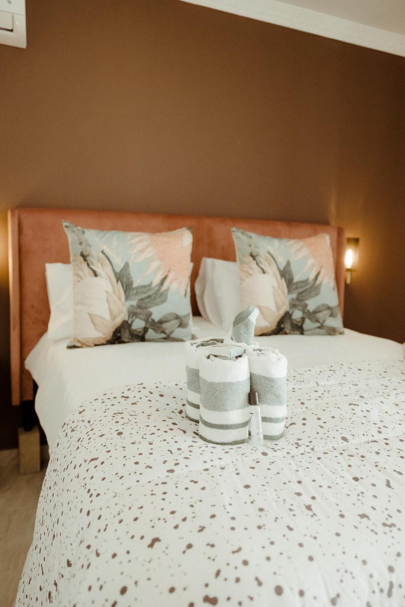 Out Of Africa Town Lodge Otjiwarongo Eksteriør billede