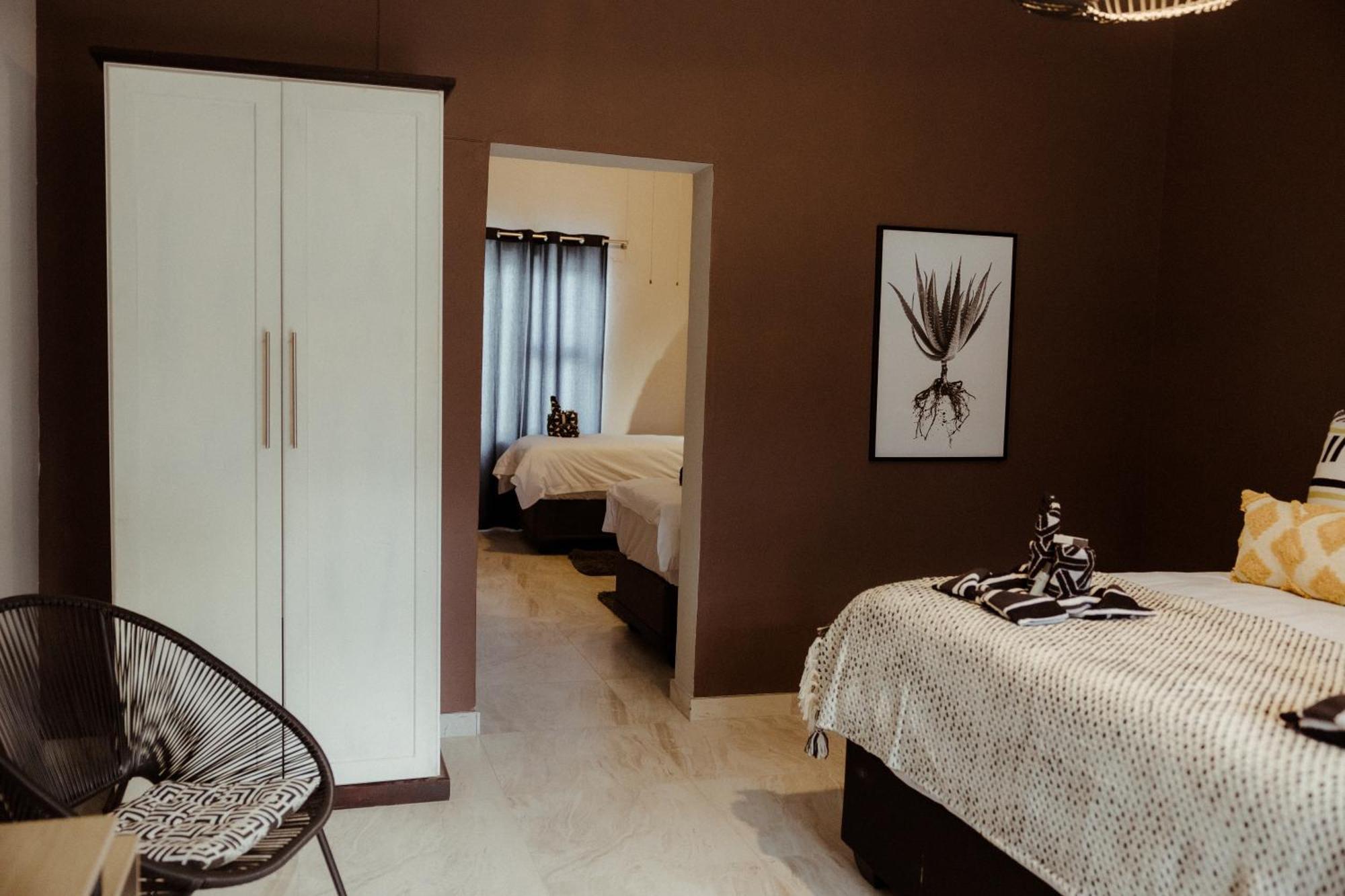 Out Of Africa Town Lodge Otjiwarongo Eksteriør billede