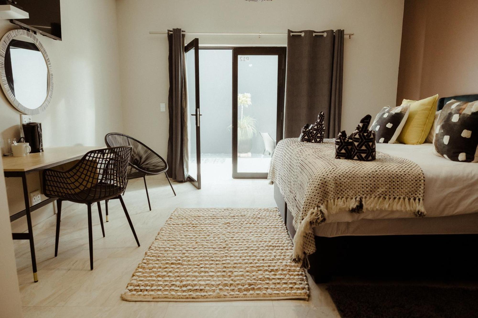 Out Of Africa Town Lodge Otjiwarongo Eksteriør billede