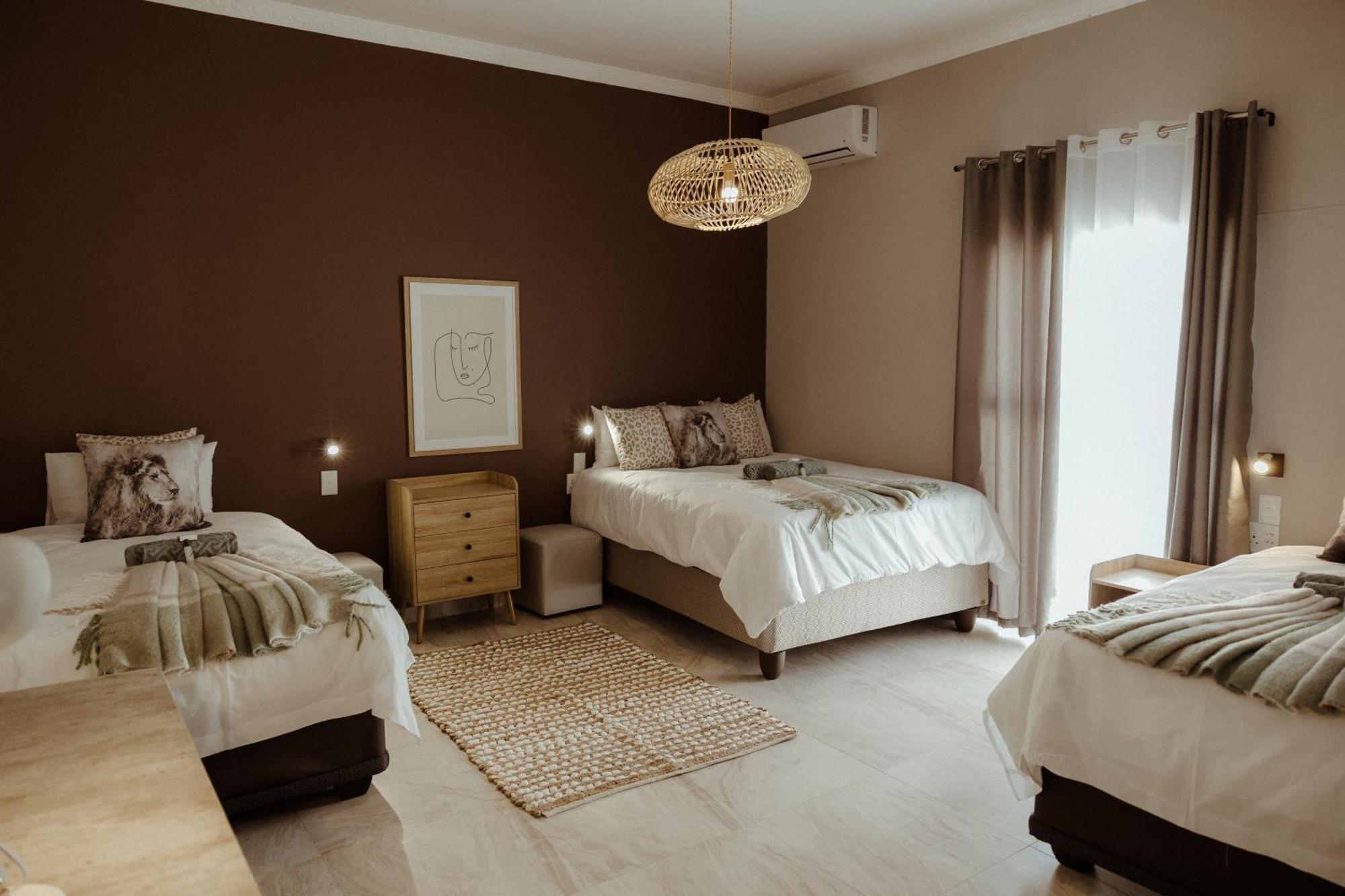 Out Of Africa Town Lodge Otjiwarongo Eksteriør billede