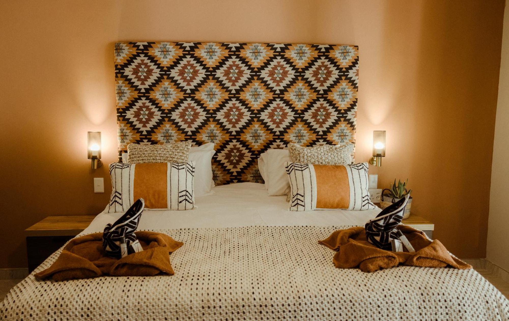 Out Of Africa Town Lodge Otjiwarongo Eksteriør billede